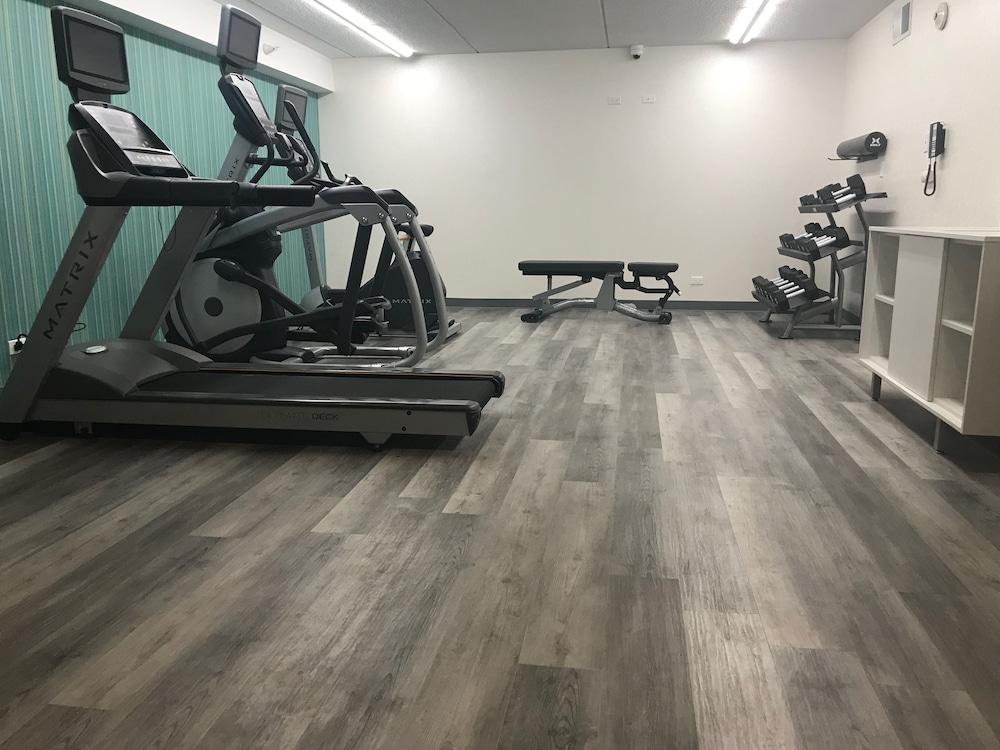 Holiday Inn Express Naperville By Ihg Zewnętrze zdjęcie