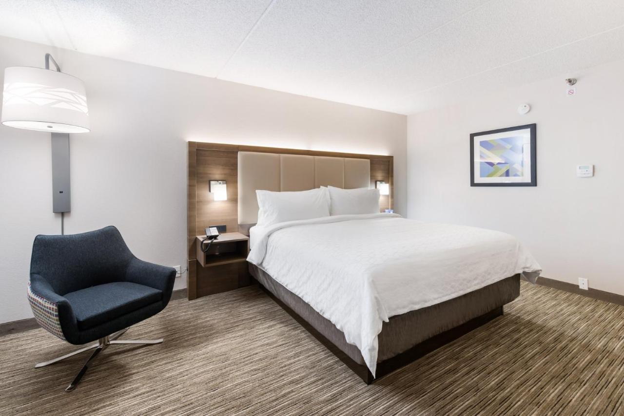 Holiday Inn Express Naperville By Ihg Zewnętrze zdjęcie